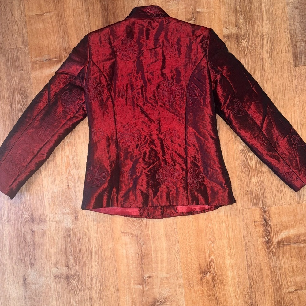 Elegant Red Women's Jacket - Picture 2 of 4